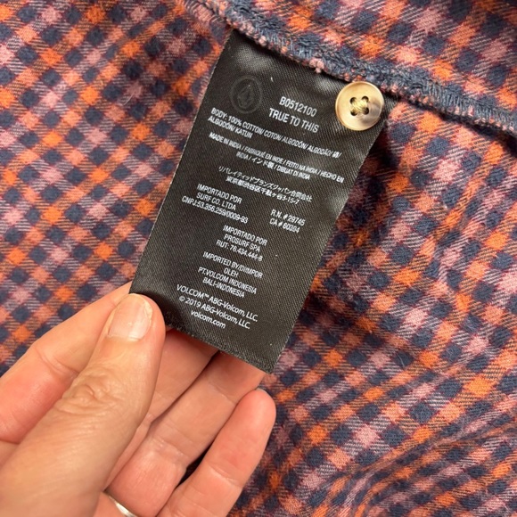 VOLCOM Women’s Purple/Pink/Orange Flannel Long Sleeve Button Up size: Large - 10 - Picture 7 of 7